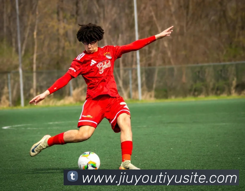 绿帽哥揭秘格拉斯纳为曼联战术准备的千页分析与面试策略