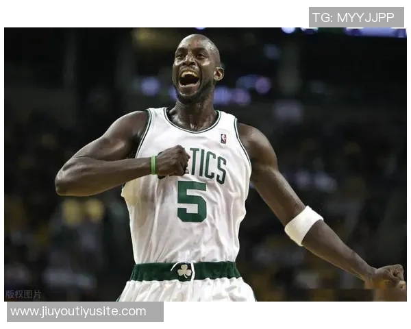 加内特透露与文班深入探讨攻防技巧与心态调整未涉及垃圾话内容 加内特透露与文班深入探讨攻防技巧与心态调整未涉及垃圾话内容