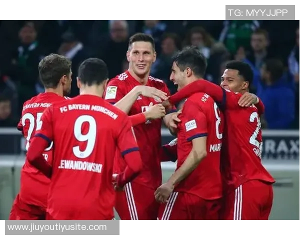 拜仁发布客战门兴海报乌尔比希与莱默尔共同亮相展现团队精神 拜仁发布客战门兴海报乌尔比希与莱默尔共同亮相展现团队精神